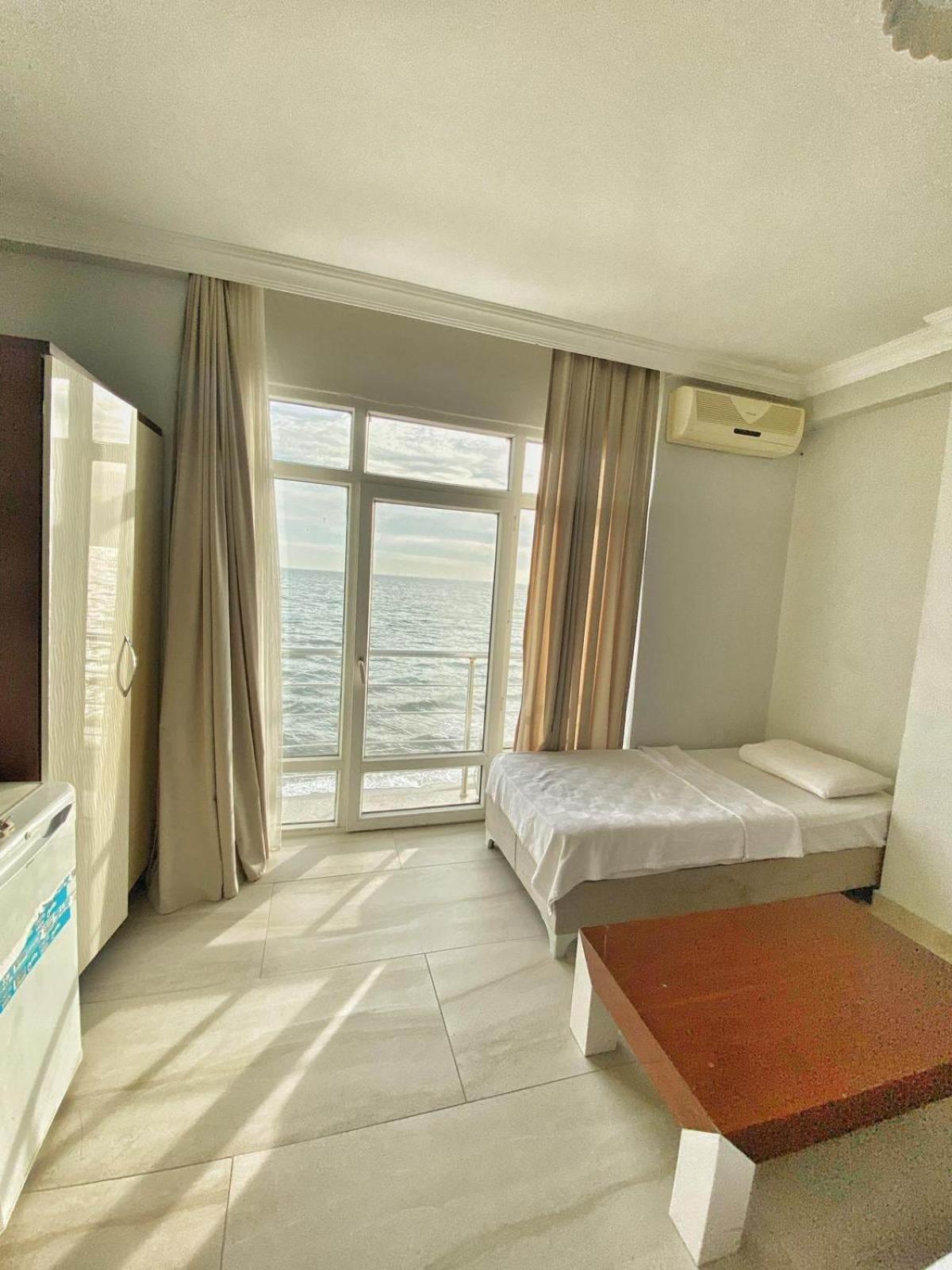 Deniz Hotel Kumburgaz Buyukcekmece Exterior photo